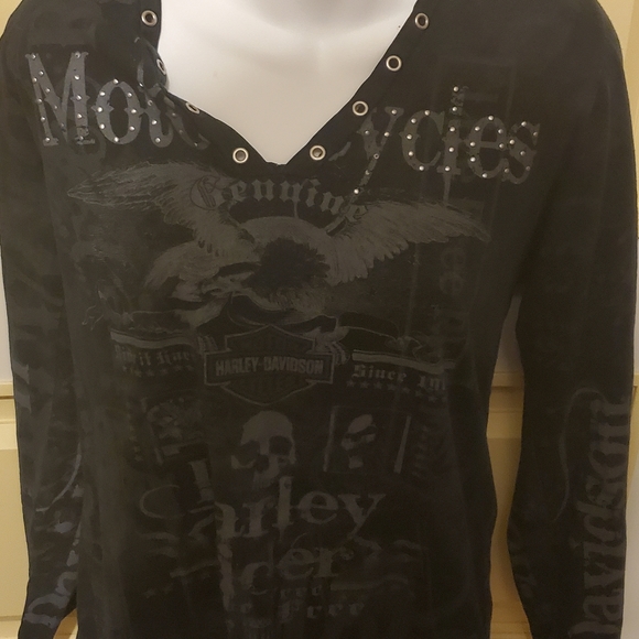 Shirts - Picture 7 of 9